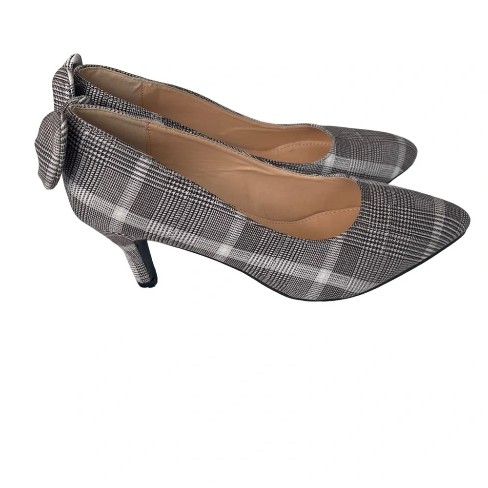 NWOT ANGEL STEPS Brown and Cream Plaid Fabric Pump Heels. Size 8.5